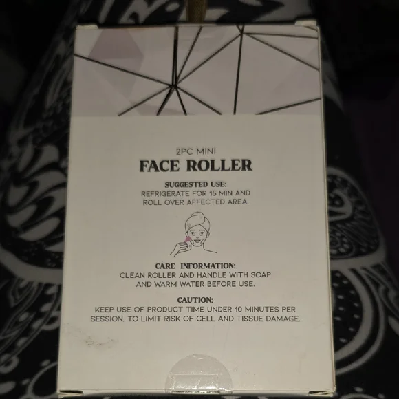 Lumiie Pink 2PC Mini Face Roller - Picture 2 of 4